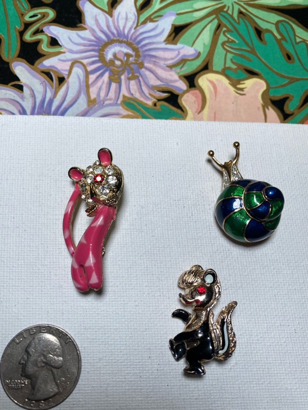 Vintage gold tone animal brooches